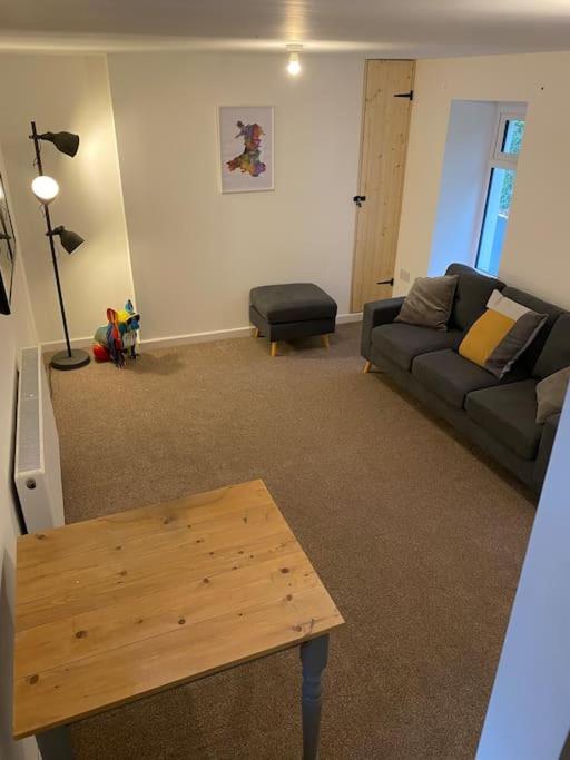 Modern 2 Bedroom Cottage Near Bike Park Wales. Merthyr Tydfil Luaran gambar