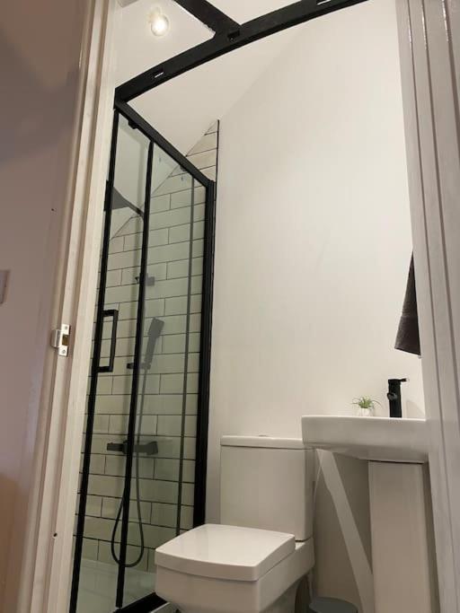 Modern 2 Bedroom Cottage Near Bike Park Wales. Merthyr Tydfil Luaran gambar